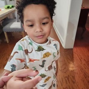 Meet your Posher, Iris